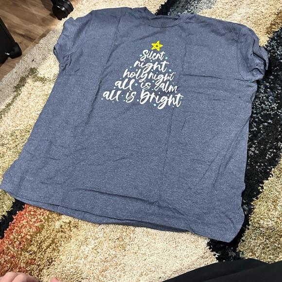“Silent Night” Christmas Tree design XL NWT Eternal Light: Gildan Grey T-Shirt - Picture 3 of 11